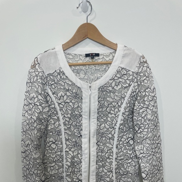 Yest Floral Lace Black & White Jacket - Picture 2 of 9
